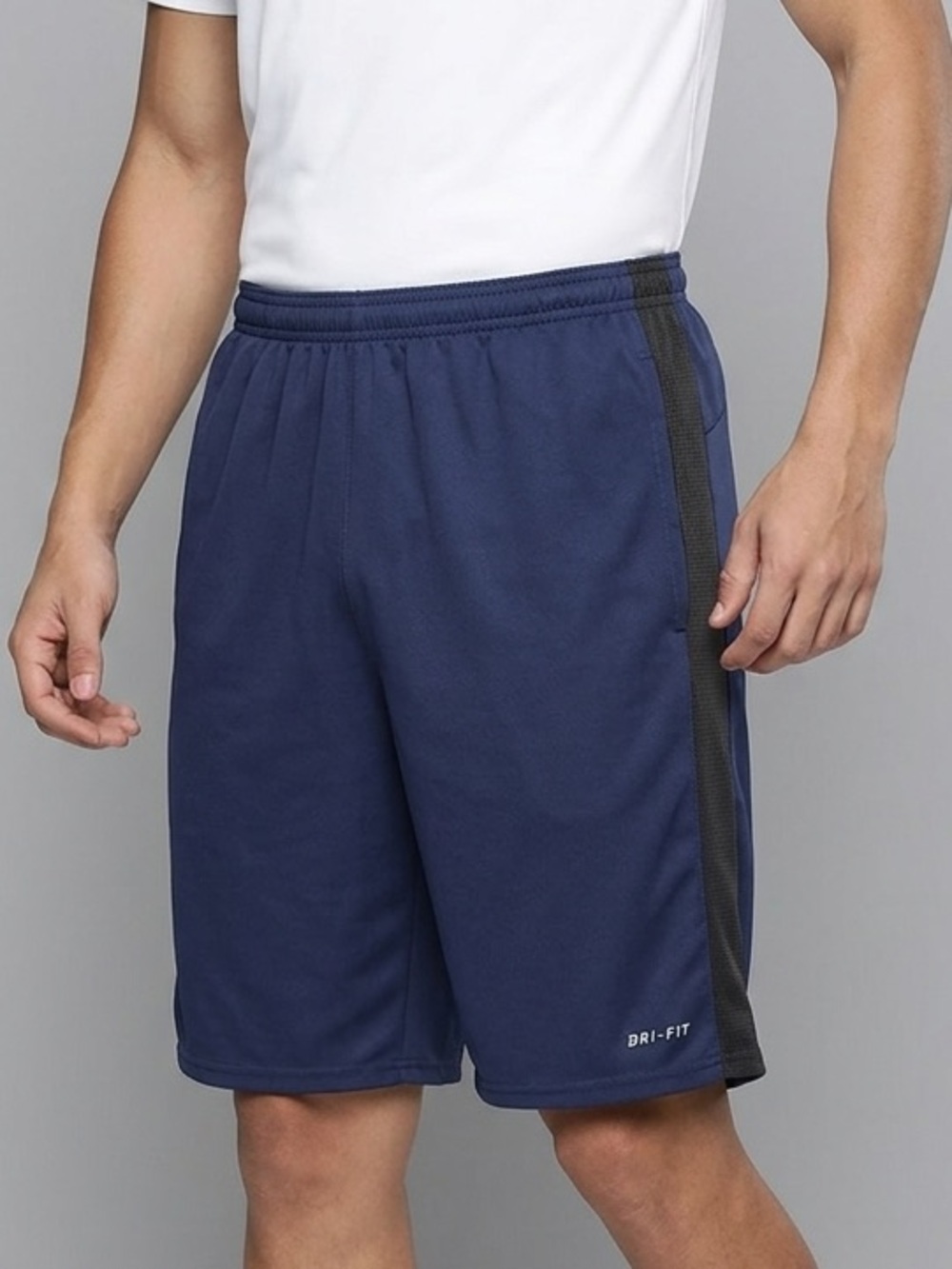 Nike Men's Navy and Black Athletic Shorts
